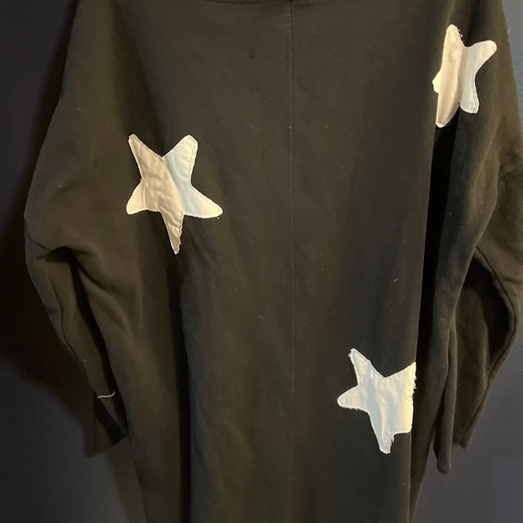 V-Nech Sweatshirt - Picture 5 of 7